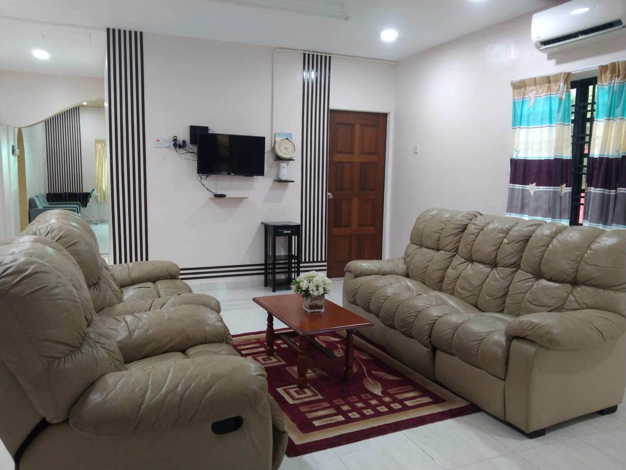 Casa Villa Homestay Sekinchan Exterior photo