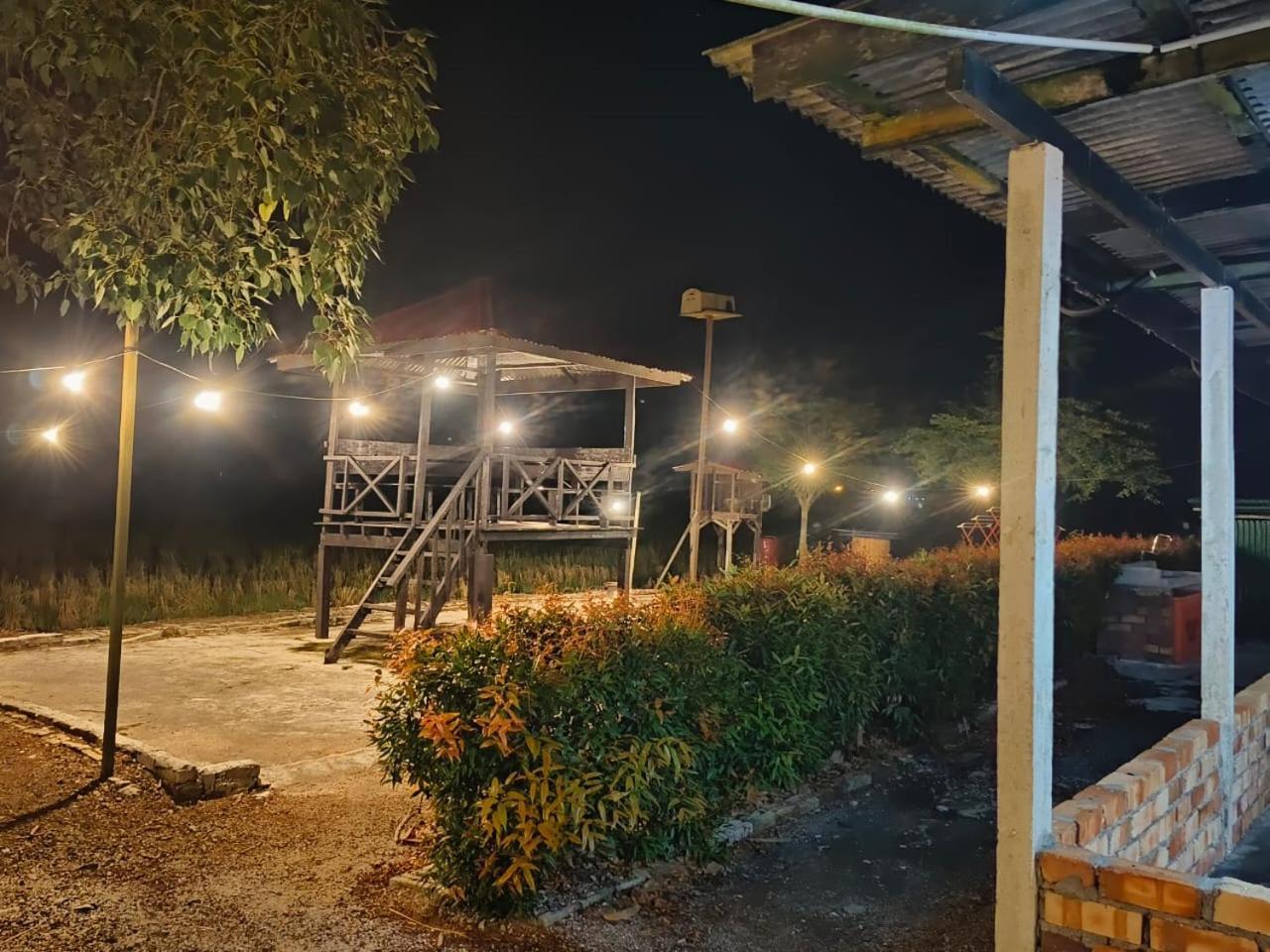 Casa Villa Homestay Sekinchan Exterior photo